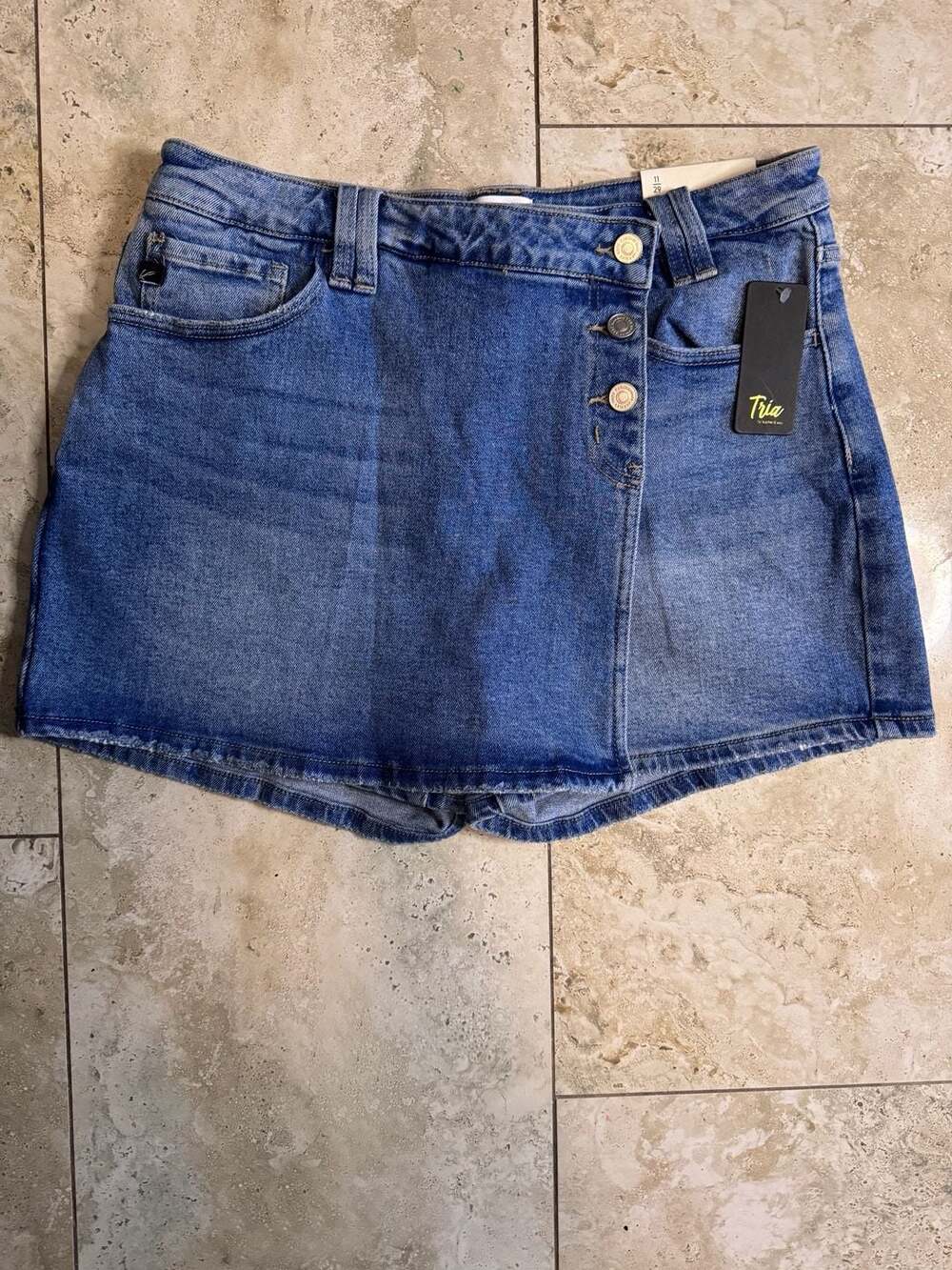 KanCan Duckie High Rise Crossover Waistband Denim Skort Size 11/29